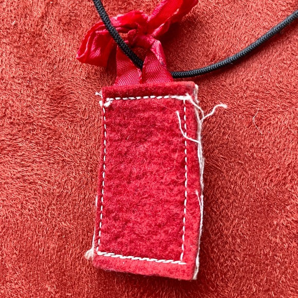 Artisan Antique SCAPULAR Necklace O/S - Picture 3 of 6